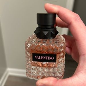 Valentino Born in Roma perfume
